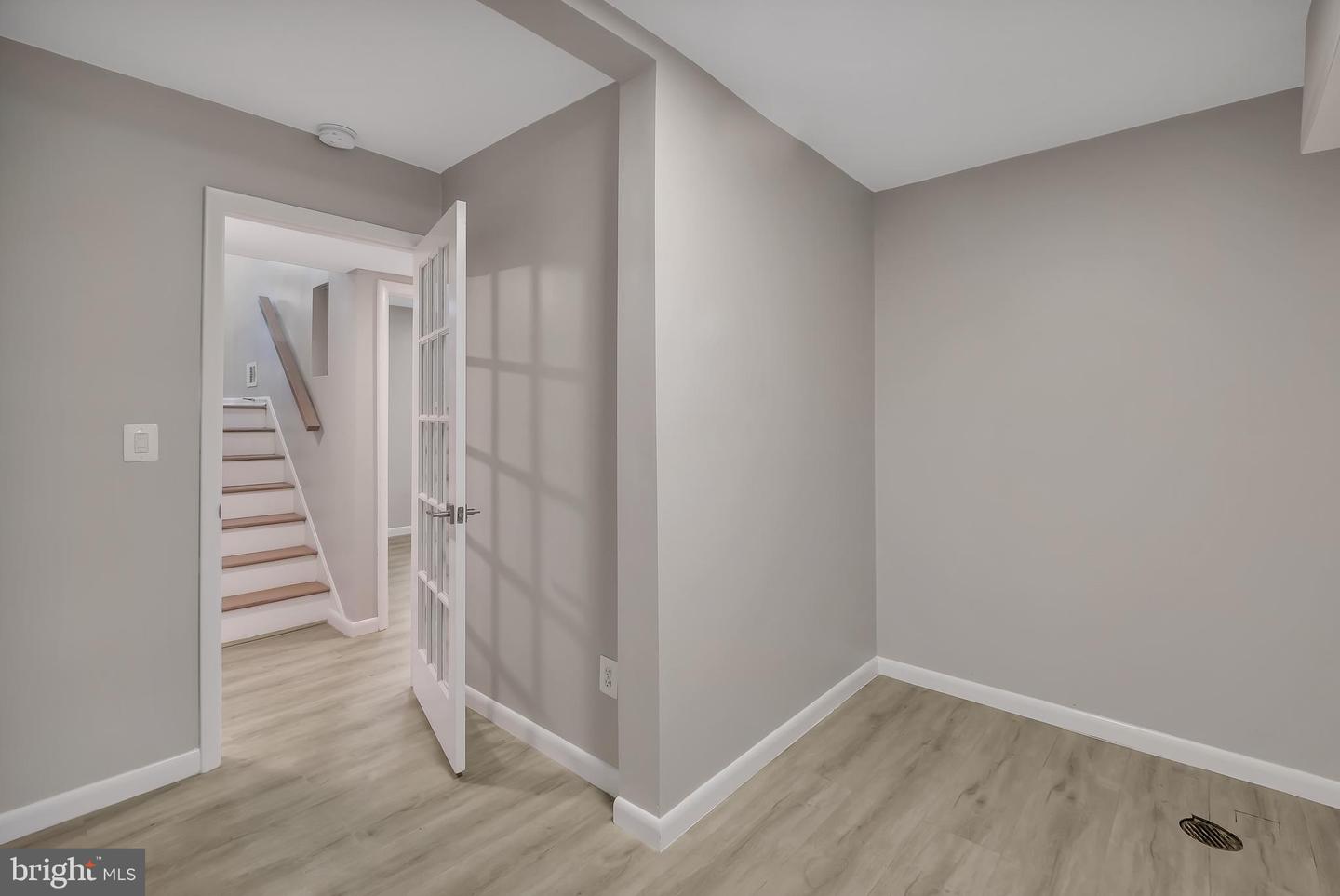 6170 HOWELLS RD, ALEXANDRIA, Virginia 22310, 5 Bedrooms Bedrooms, ,3 BathroomsBathrooms,Residential,For sale,6170 HOWELLS RD,VAFX2263092 MLS # VAFX2263092