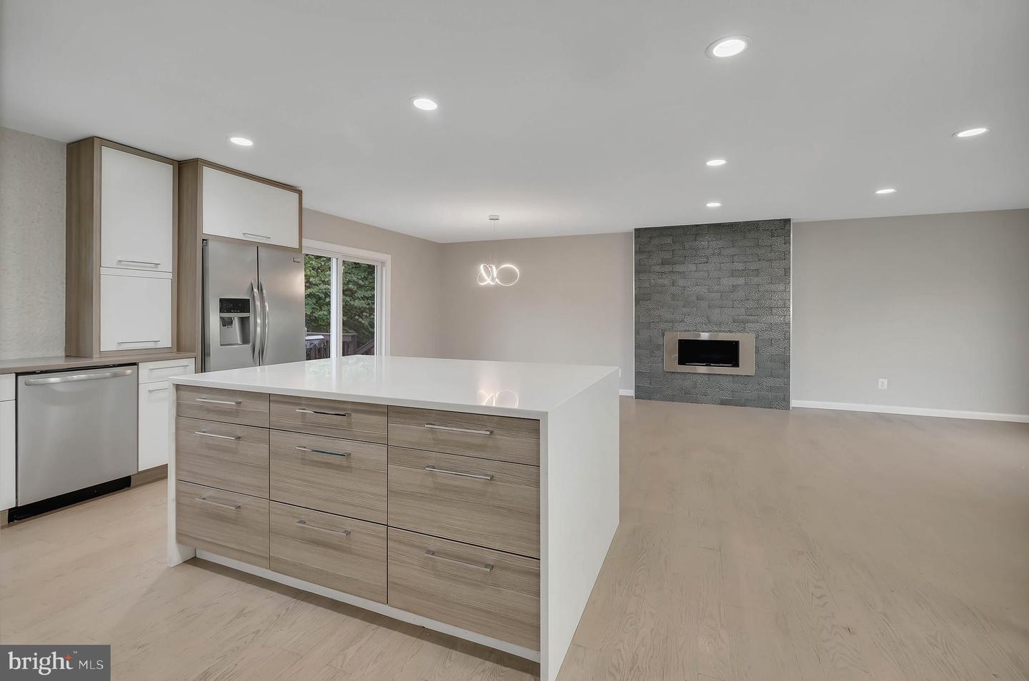 6170 HOWELLS RD, ALEXANDRIA, Virginia 22310, 5 Bedrooms Bedrooms, ,3 BathroomsBathrooms,Residential,For sale,6170 HOWELLS RD,VAFX2263092 MLS # VAFX2263092