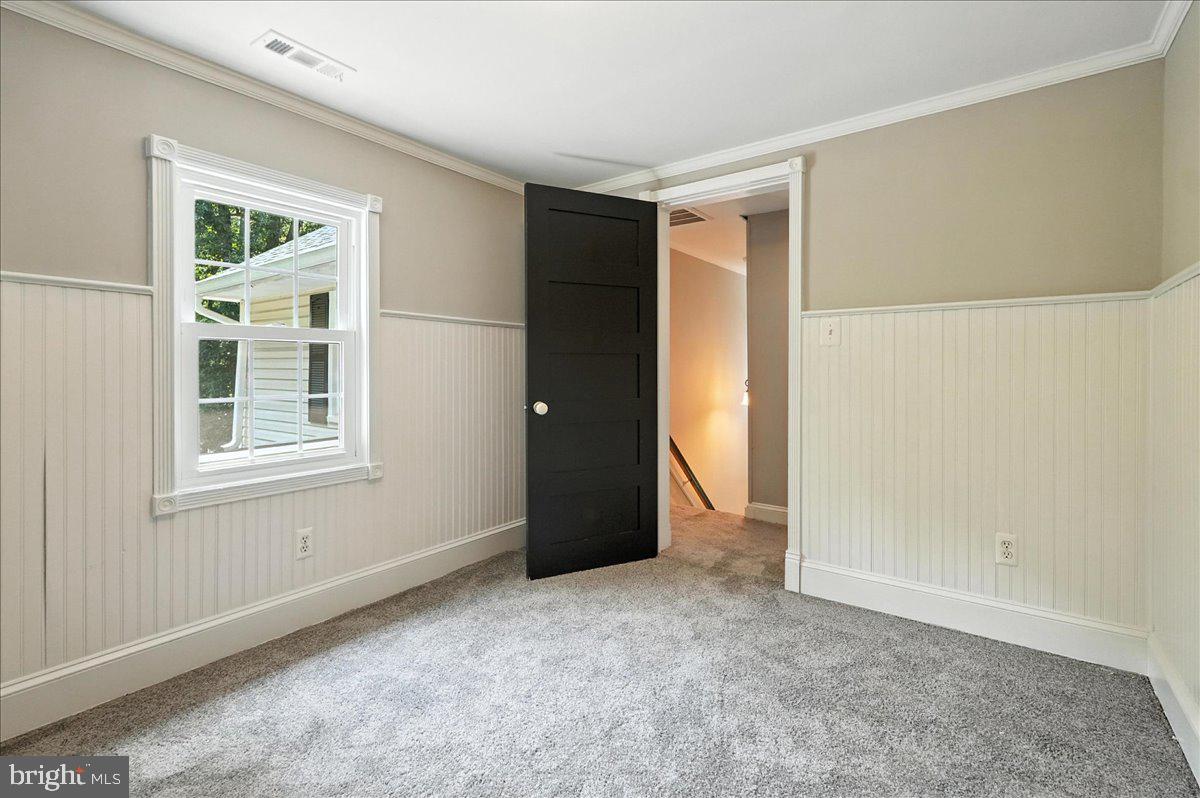 7057 BLACKWELL RD, WARRENTON, Virginia 20187, 3 Bedrooms Bedrooms, ,2 BathroomsBathrooms,Residential,For sale,7057 BLACKWELL RD,VAFQ2018060 MLS # VAFQ2018060