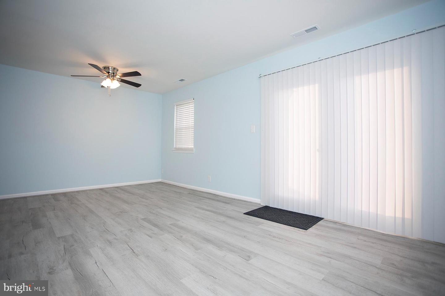124 OAK DR, STAFFORD, Virginia 22554, 3 Bedrooms Bedrooms, 8 Rooms Rooms,1 BathroomBathrooms,Residential,For sale,124 OAK DR,VAST2042166 MLS # VAST2042166
