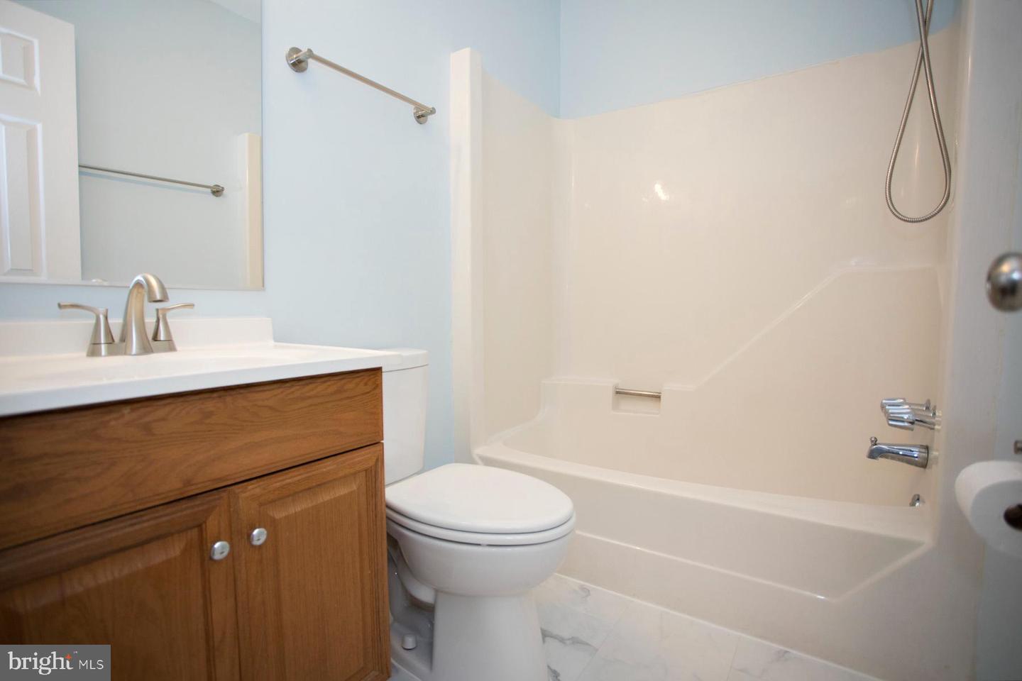 124 OAK DR, STAFFORD, Virginia 22554, 3 Bedrooms Bedrooms, 8 Rooms Rooms,1 BathroomBathrooms,Residential,For sale,124 OAK DR,VAST2042166 MLS # VAST2042166