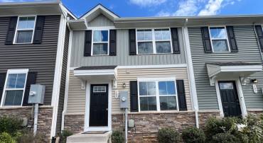 105 WILLIAMS ST, STRASBURG, Virginia 22657, 3 Bedrooms Bedrooms, ,2 BathroomsBathrooms,Residential,For sale,105 WILLIAMS ST,VASH2012332 MLS # VASH2012332