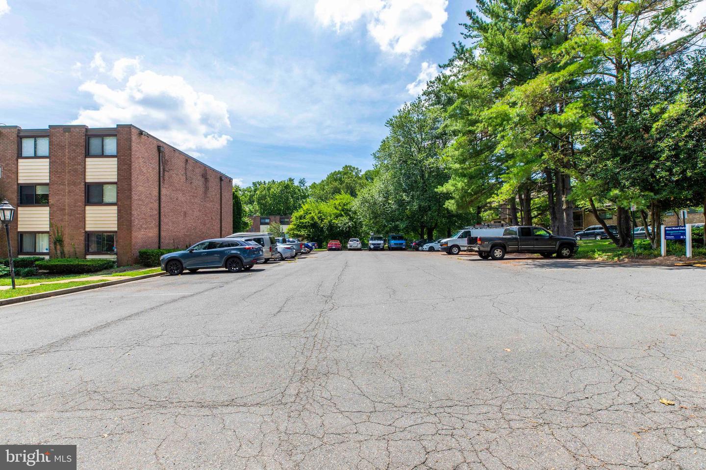 10725 WEST DR #301, FAIRFAX, Virginia 22030, 2 Bedrooms Bedrooms, ,1 BathroomBathrooms,Residential,For sale,10725 WEST DR #301,VAFC2006874 MLS # VAFC2006874