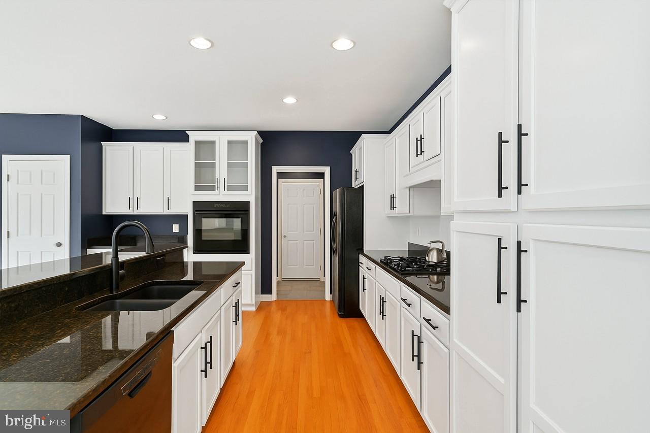 1112 PICKETT ST, FREDERICKSBURG, Virginia 22401, 6 Bedrooms Bedrooms, ,3 BathroomsBathrooms,Residential,For sale,1112 PICKETT ST,VAFB2008846 MLS # VAFB2008846