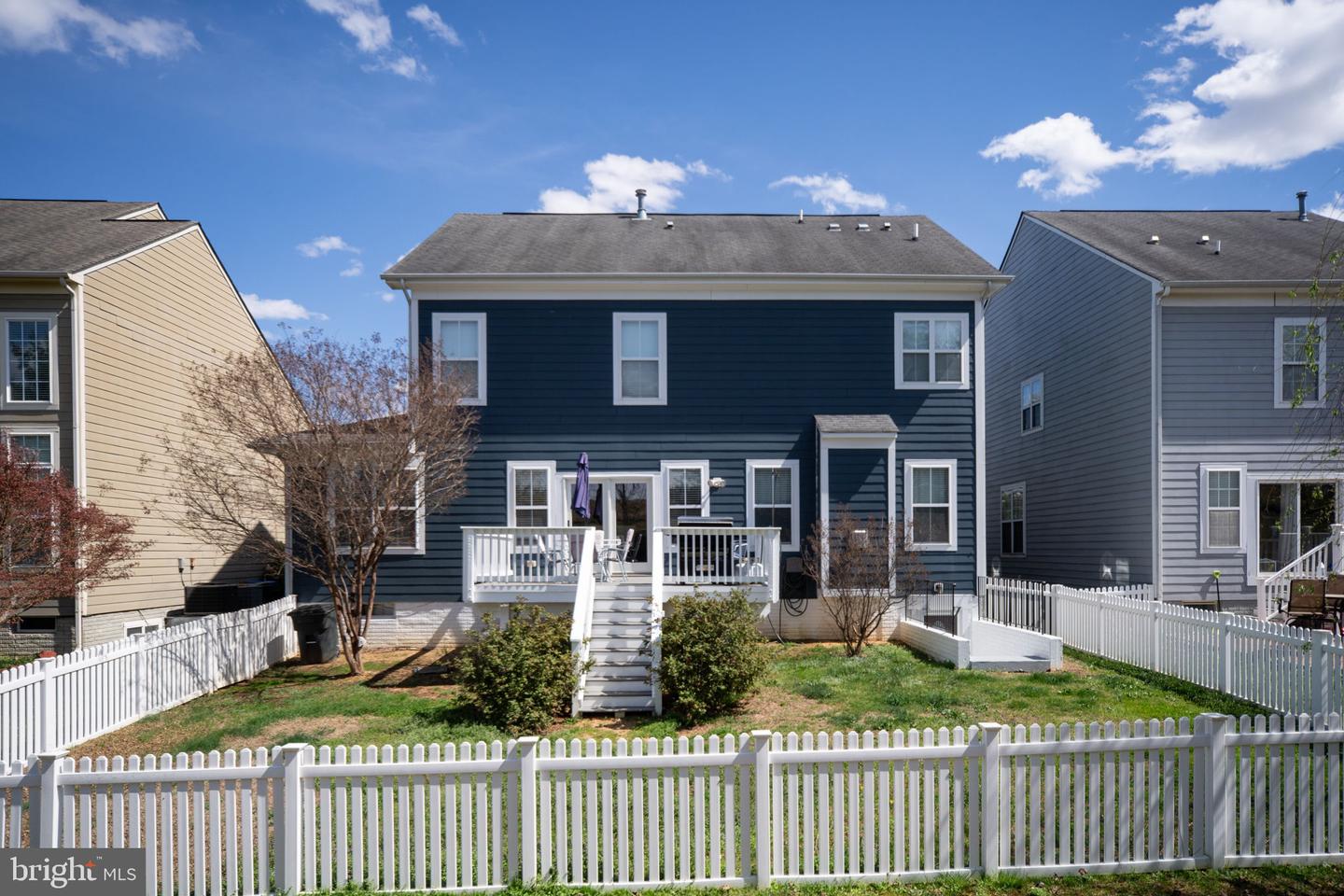 1112 PICKETT ST, FREDERICKSBURG, Virginia 22401, 6 Bedrooms Bedrooms, ,3 BathroomsBathrooms,Residential,For sale,1112 PICKETT ST,VAFB2008846 MLS # VAFB2008846
