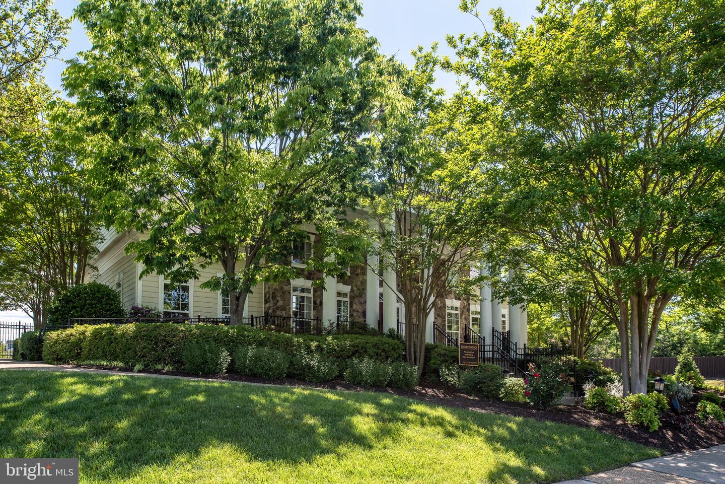 1112 PICKETT ST, FREDERICKSBURG, Virginia 22401, 6 Bedrooms Bedrooms, ,3 BathroomsBathrooms,Residential,For sale,1112 PICKETT ST,VAFB2008846 MLS # VAFB2008846