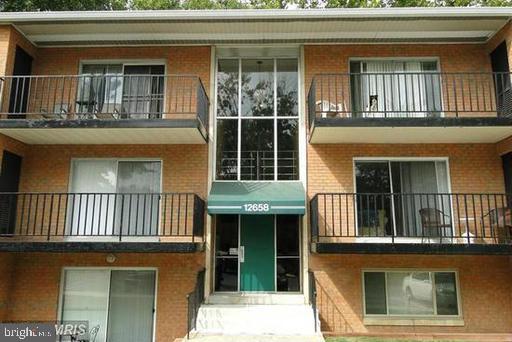 12658 DARA DR #102, WOODBRIDGE, Virginia 22192, 3 Bedrooms Bedrooms, ,1 BathroomBathrooms,Residential,For sale,12658 DARA DR #102,VAPW2096858 MLS # VAPW2096858