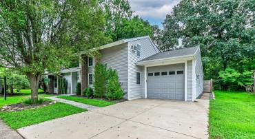 132 E MEADOWLAND LN, STERLING, Virginia 20164, 4 Bedrooms Bedrooms, ,3 BathroomsBathrooms,Residential,For sale,132 E MEADOWLAND LN,VALO2103104 MLS # VALO2103104