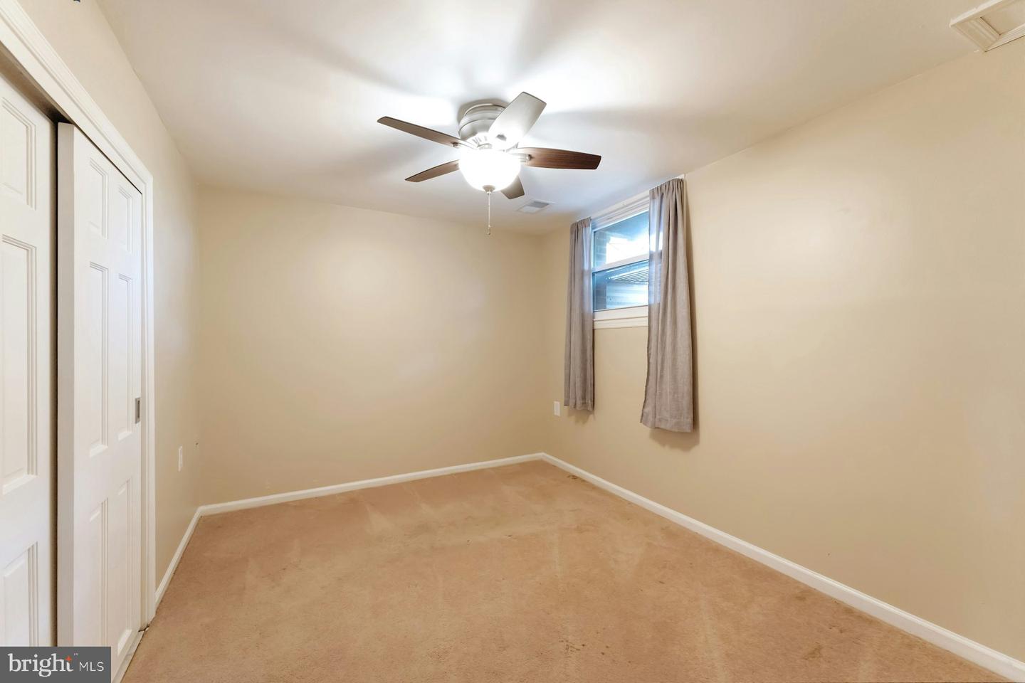 119 DAVIS AVE SW, LEESBURG, Virginia 20175, 4 Bedrooms Bedrooms, ,3 BathroomsBathrooms,Residential,For sale,119 DAVIS AVE SW,VALO2104224 MLS # VALO2104224