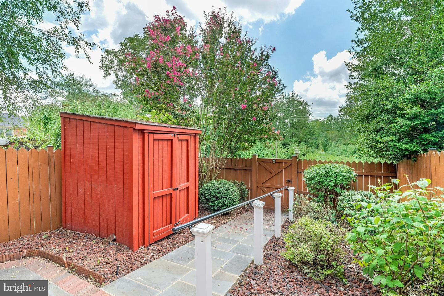 119 DAVIS AVE SW, LEESBURG, Virginia 20175, 4 Bedrooms Bedrooms, ,3 BathroomsBathrooms,Residential,For sale,119 DAVIS AVE SW,VALO2104224 MLS # VALO2104224