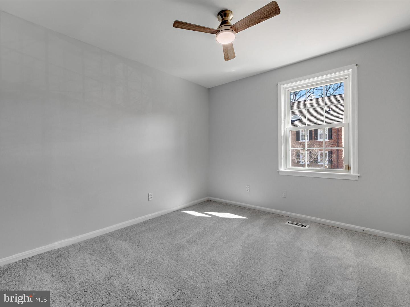 3806 V ST SE #202, WASHINGTON, District Of Columbia 20020, 2 Bedrooms Bedrooms, ,1 BathroomBathrooms,Residential,For sale,3806 V ST SE #202,DCDC2215432 MLS # DCDC2215432