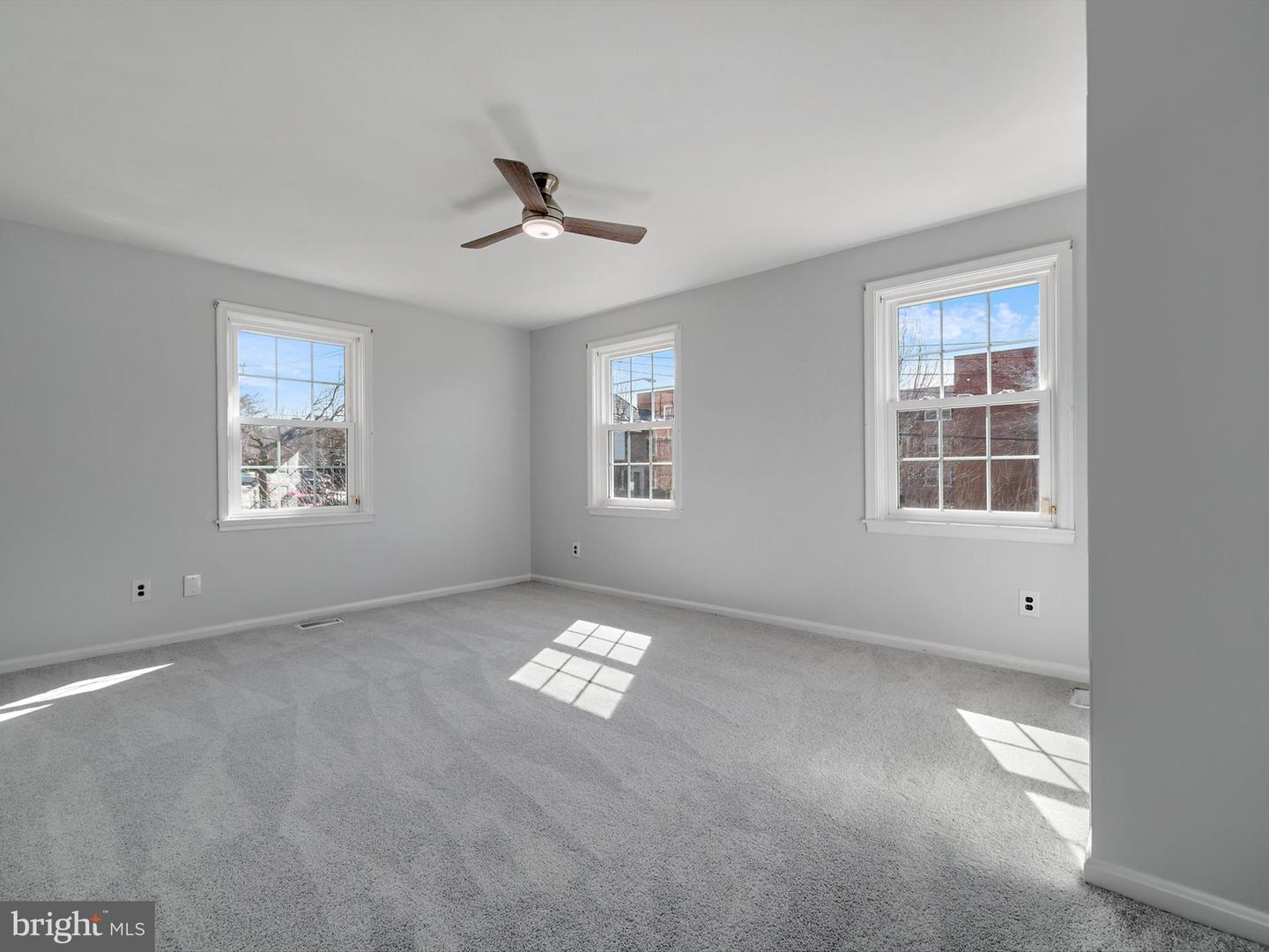 3806 V ST SE #202, WASHINGTON, District Of Columbia 20020, 2 Bedrooms Bedrooms, ,1 BathroomBathrooms,Residential,For sale,3806 V ST SE #202,DCDC2215432 MLS # DCDC2215432