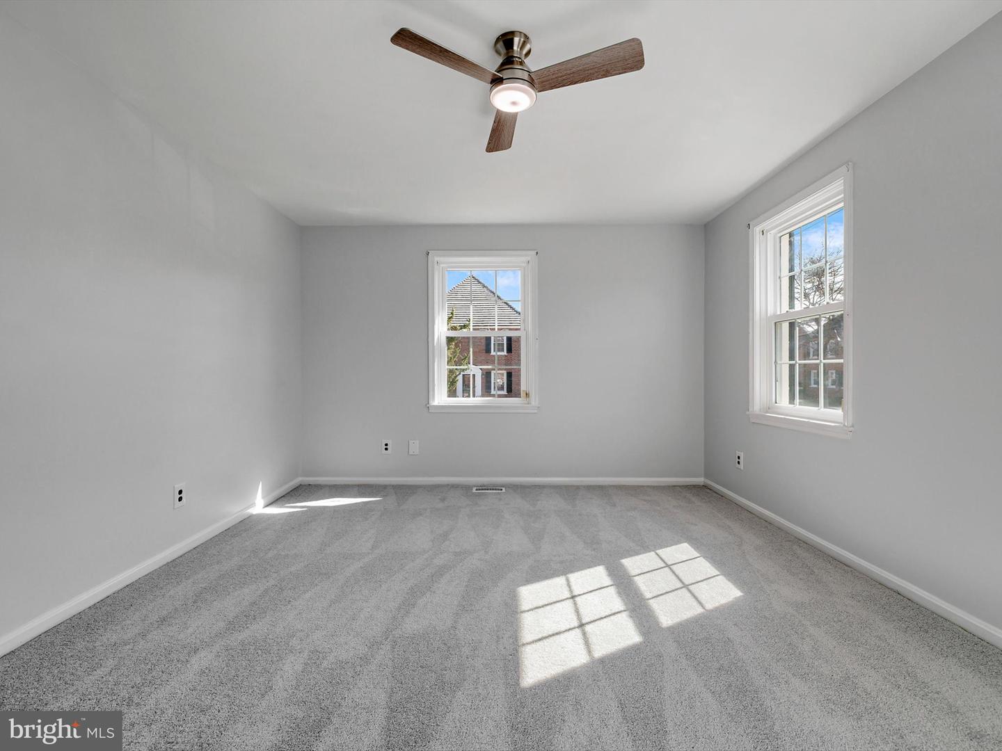 3806 V ST SE #202, WASHINGTON, District Of Columbia 20020, 2 Bedrooms Bedrooms, ,1 BathroomBathrooms,Residential,For sale,3806 V ST SE #202,DCDC2215432 MLS # DCDC2215432