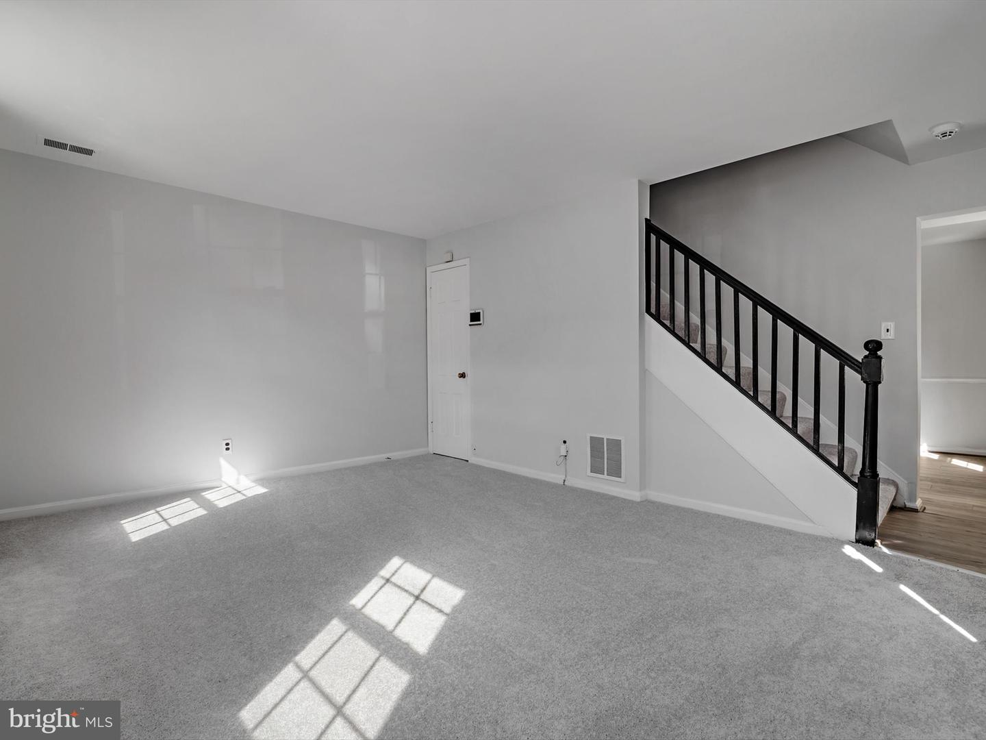 3806 V ST SE #202, WASHINGTON, District Of Columbia 20020, 2 Bedrooms Bedrooms, ,1 BathroomBathrooms,Residential,For sale,3806 V ST SE #202,DCDC2215432 MLS # DCDC2215432