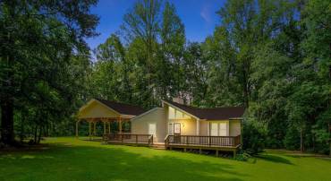 3937 BREAKNOCK RD, BUMPASS, Virginia 23024, 3 Bedrooms Bedrooms, 8 Rooms Rooms,2 BathroomsBathrooms,Residential,For sale,3937 BREAKNOCK RD,VASP2035770 MLS # VASP2035770