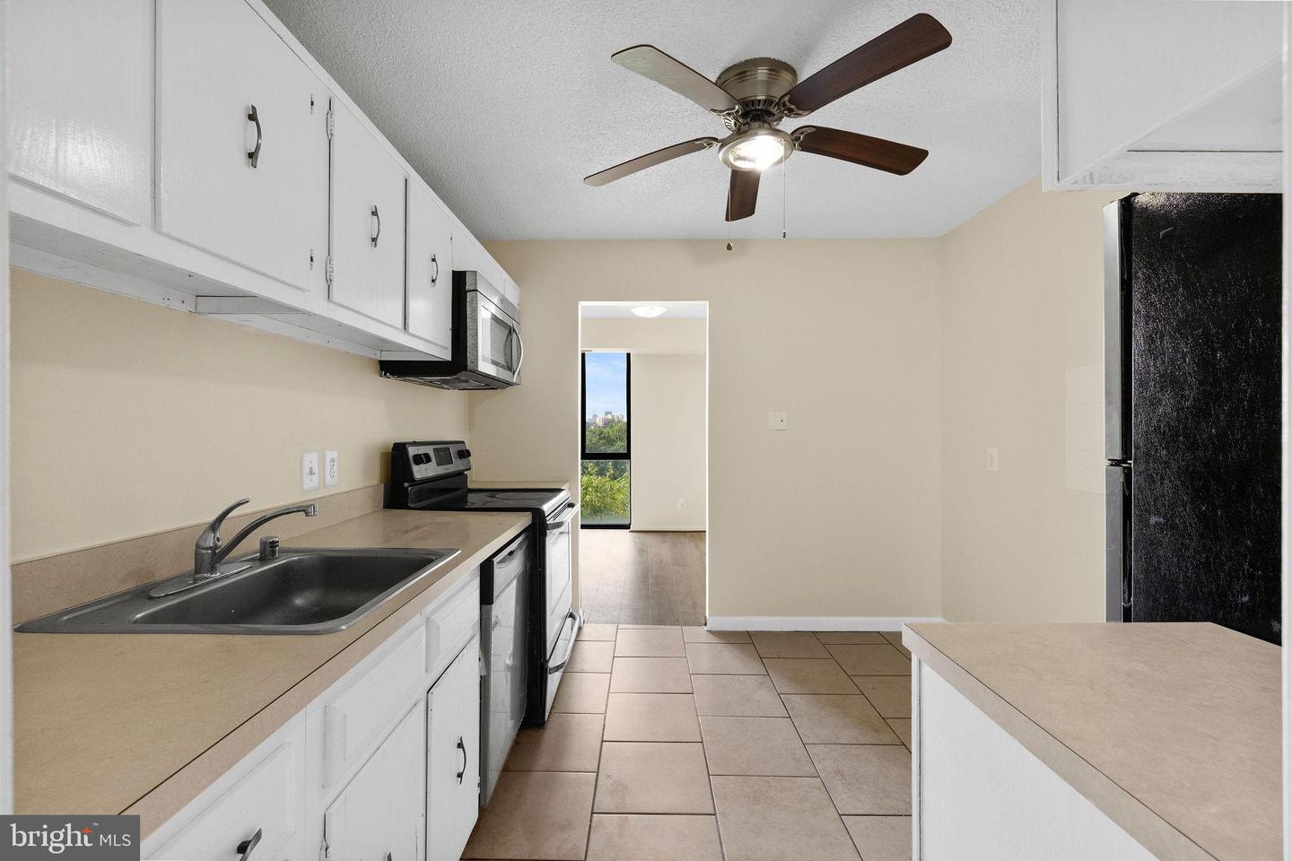 2311 PIMMIT DR #618, FALLS CHURCH, Virginia 22043, 1 Bedroom Bedrooms, ,1 BathroomBathrooms,Residential,For sale,2311 PIMMIT DR #618,VAFX2263120 MLS # VAFX2263120