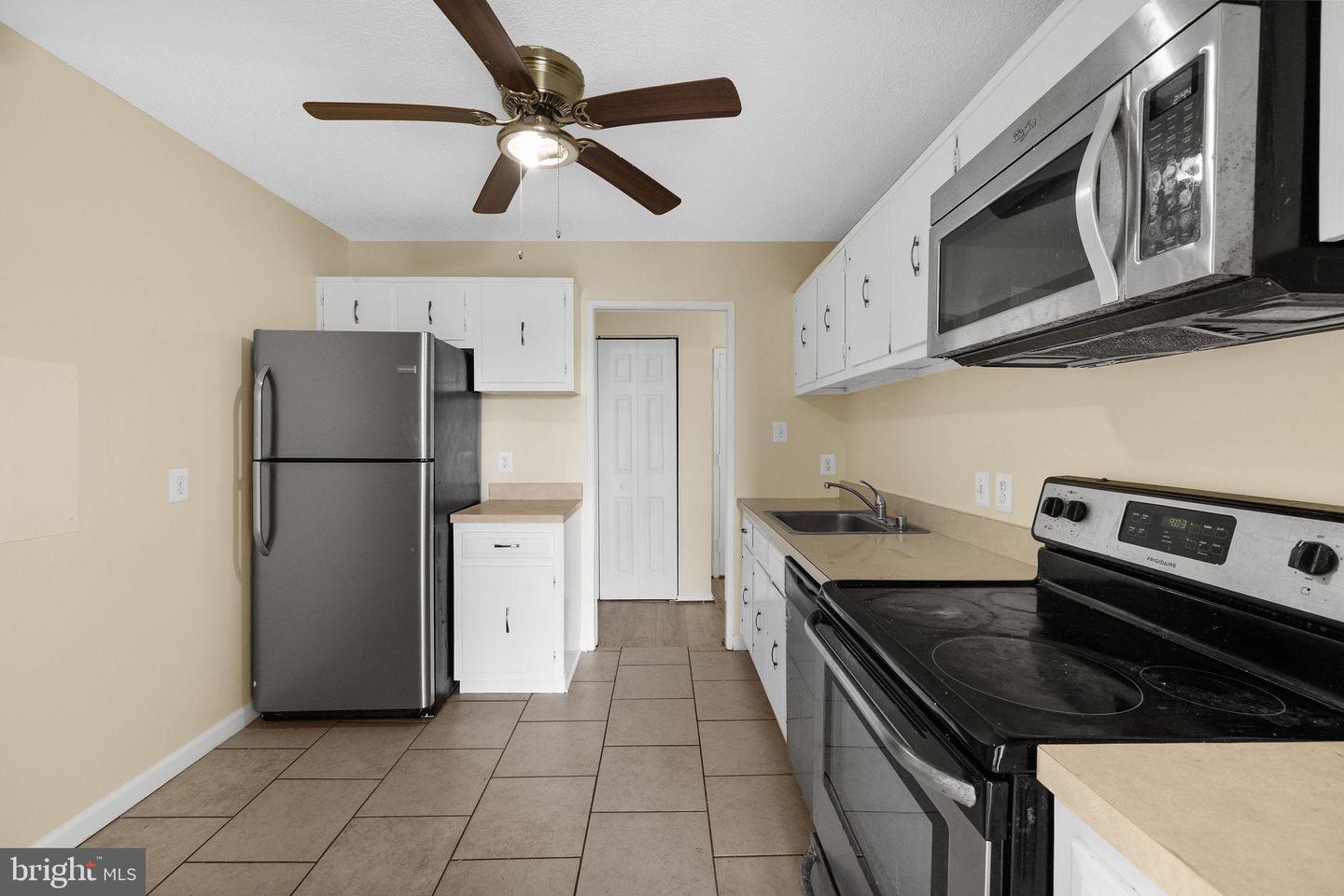 2311 PIMMIT DR #618, FALLS CHURCH, Virginia 22043, 1 Bedroom Bedrooms, ,1 BathroomBathrooms,Residential,For sale,2311 PIMMIT DR #618,VAFX2263120 MLS # VAFX2263120