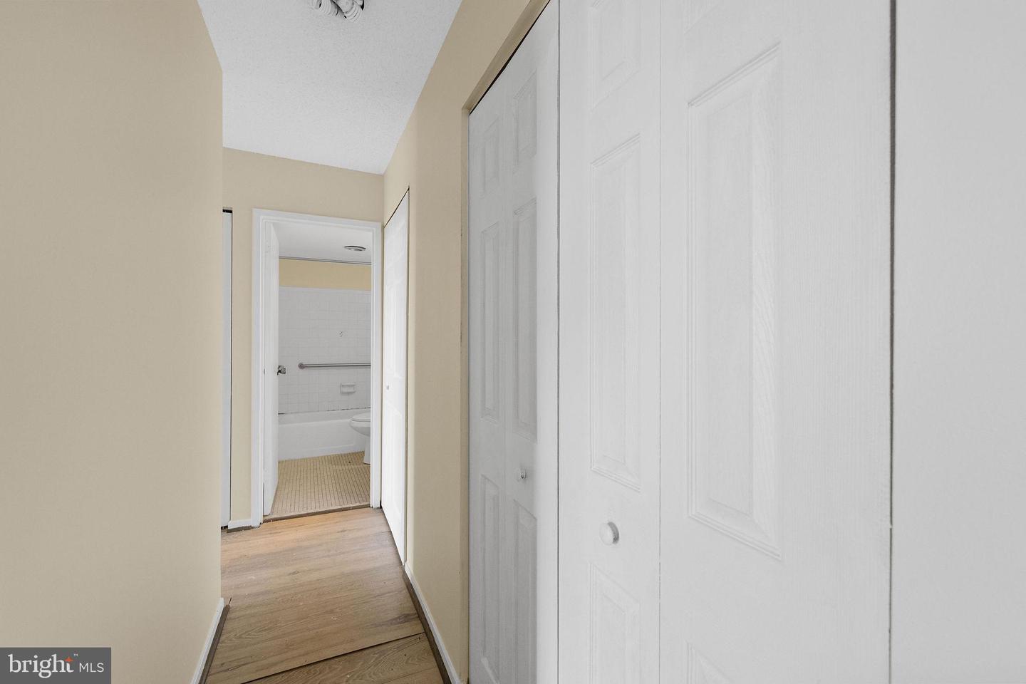 2311 PIMMIT DR #618, FALLS CHURCH, Virginia 22043, 1 Bedroom Bedrooms, ,1 BathroomBathrooms,Residential,For sale,2311 PIMMIT DR #618,VAFX2263120 MLS # VAFX2263120