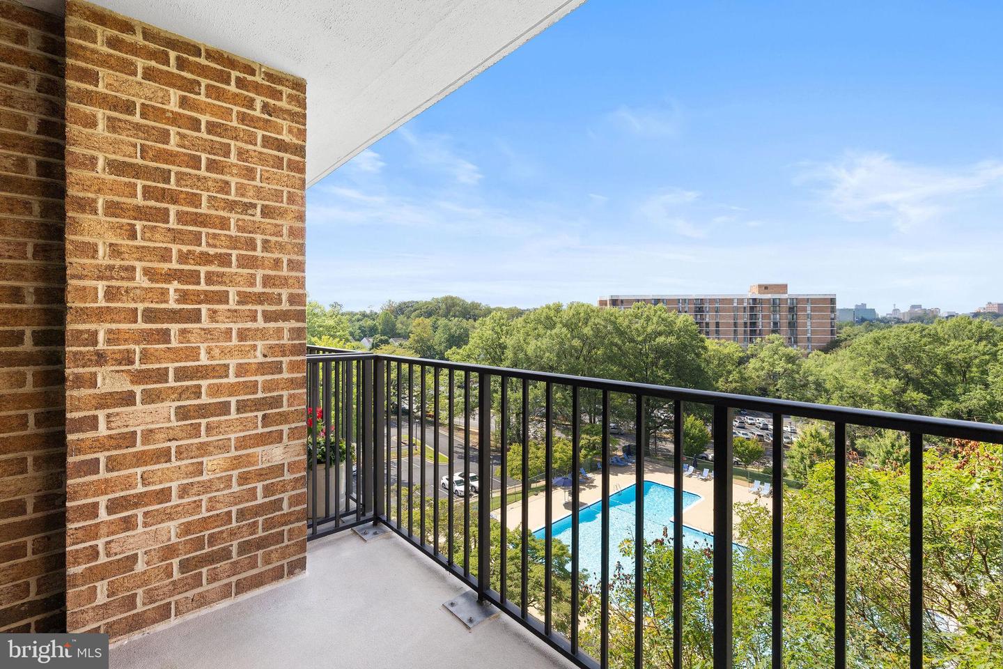 2311 PIMMIT DR #618, FALLS CHURCH, Virginia 22043, 1 Bedroom Bedrooms, ,1 BathroomBathrooms,Residential,For sale,2311 PIMMIT DR #618,VAFX2263120 MLS # VAFX2263120
