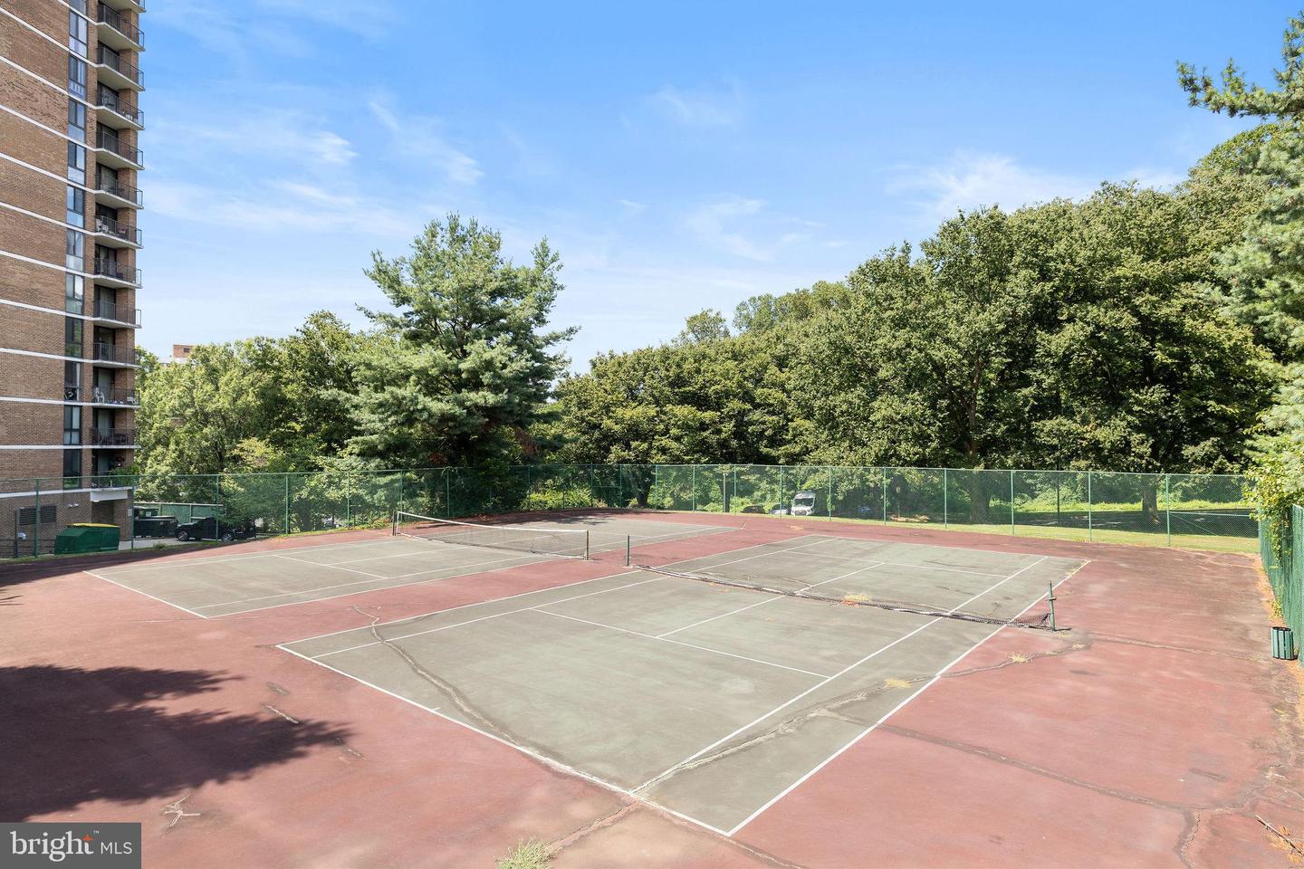 2311 PIMMIT DR #618, FALLS CHURCH, Virginia 22043, 1 Bedroom Bedrooms, ,1 BathroomBathrooms,Residential,For sale,2311 PIMMIT DR #618,VAFX2263120 MLS # VAFX2263120