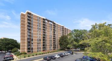 2311 PIMMIT DR #618, FALLS CHURCH, Virginia 22043, 1 Bedroom Bedrooms, ,1 BathroomBathrooms,Residential,For sale,2311 PIMMIT DR #618,VAFX2263120 MLS # VAFX2263120