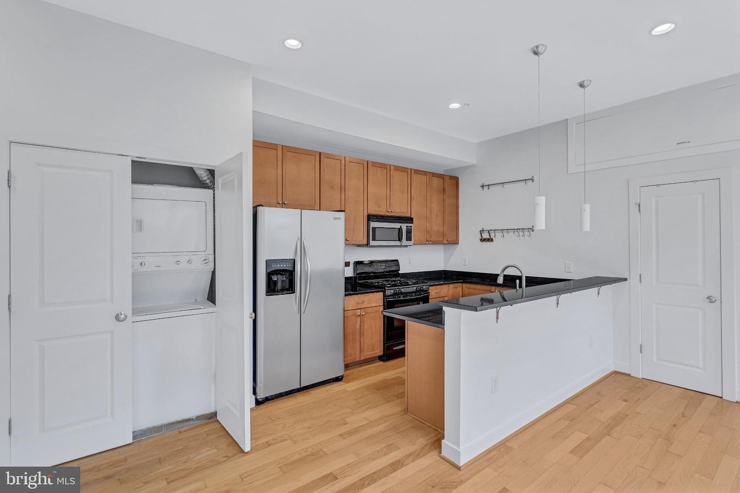 1240 4TH ST NW #300, WASHINGTON, District Of Columbia 20001, 2 Bedrooms Bedrooms, 4 Rooms Rooms,2 BathroomsBathrooms,Residential,For sale,1240 4TH ST NW #300,DCDC2216906 MLS # DCDC2216906