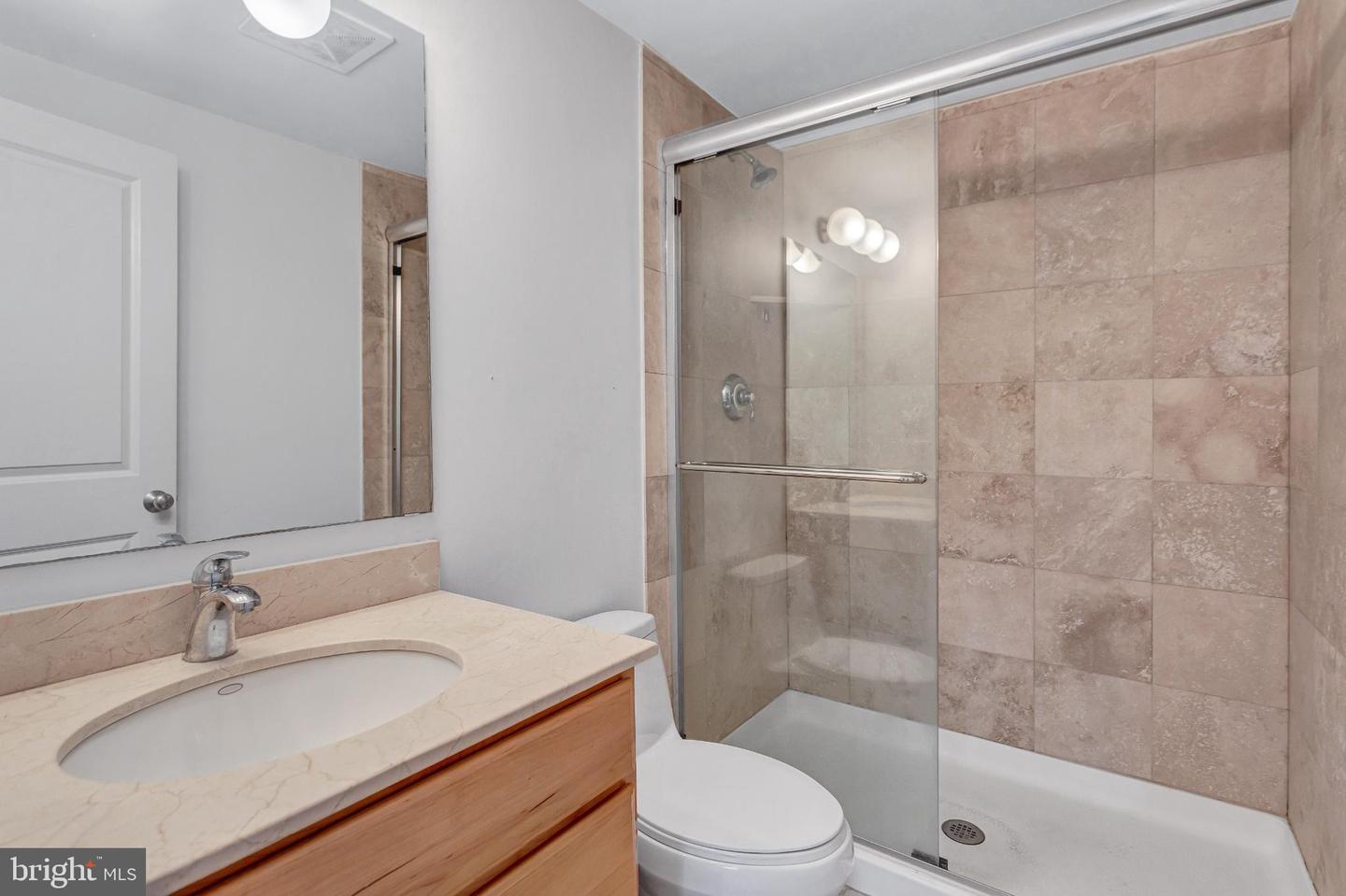 1240 4TH ST NW #300, WASHINGTON, District Of Columbia 20001, 2 Bedrooms Bedrooms, 4 Rooms Rooms,2 BathroomsBathrooms,Residential,For sale,1240 4TH ST NW #300,DCDC2216906 MLS # DCDC2216906