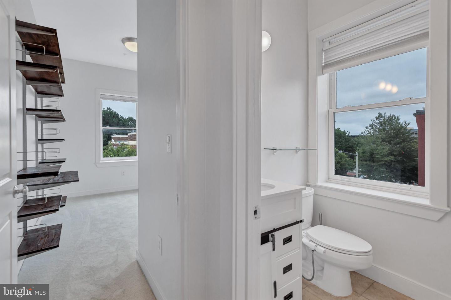 1240 4TH ST NW #300, WASHINGTON, District Of Columbia 20001, 2 Bedrooms Bedrooms, 4 Rooms Rooms,2 BathroomsBathrooms,Residential,For sale,1240 4TH ST NW #300,DCDC2216906 MLS # DCDC2216906
