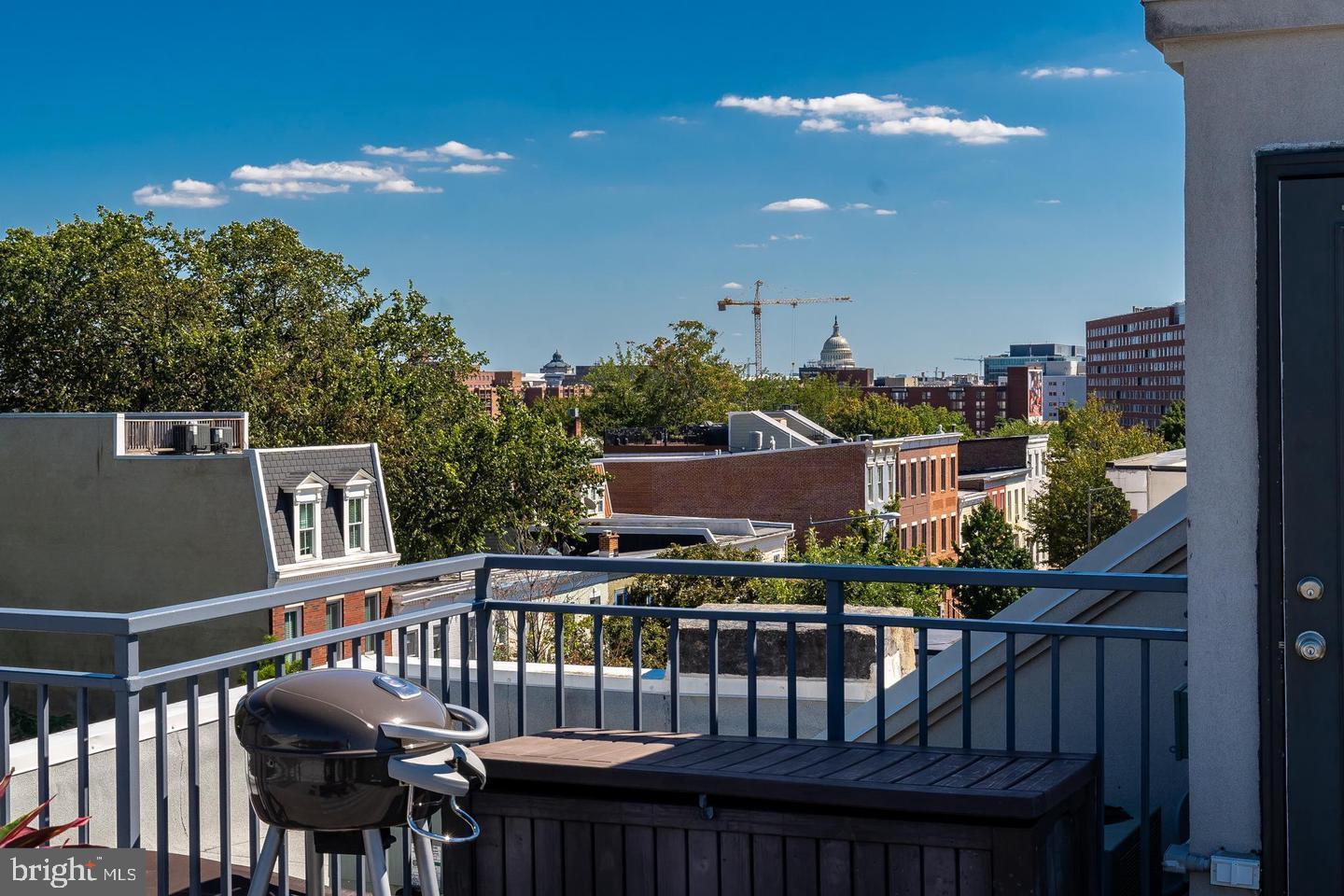 1240 4TH ST NW #300, WASHINGTON, District Of Columbia 20001, 2 Bedrooms Bedrooms, 4 Rooms Rooms,2 BathroomsBathrooms,Residential,For sale,1240 4TH ST NW #300,DCDC2216906 MLS # DCDC2216906