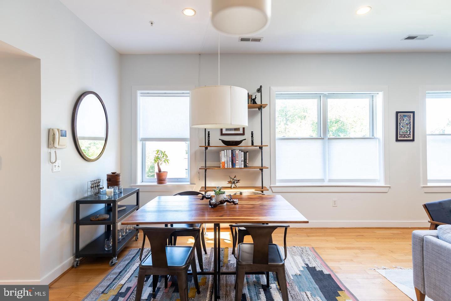 1240 4TH ST NW #300, WASHINGTON, District Of Columbia 20001, 2 Bedrooms Bedrooms, 4 Rooms Rooms,2 BathroomsBathrooms,Residential,For sale,1240 4TH ST NW #300,DCDC2216906 MLS # DCDC2216906