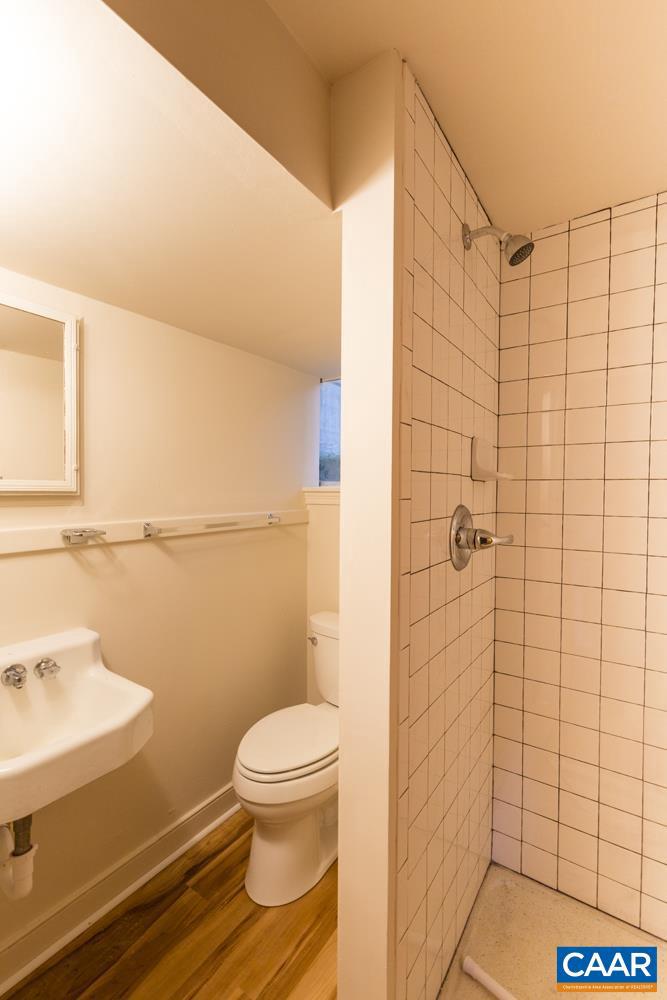 821 CABELL AVE, CHARLOTTESVILLE, Virginia 22903, 4 Bedrooms Bedrooms, ,3 BathroomsBathrooms,Residential,For sale,821 CABELL AVE,668262 MLS # 668262
