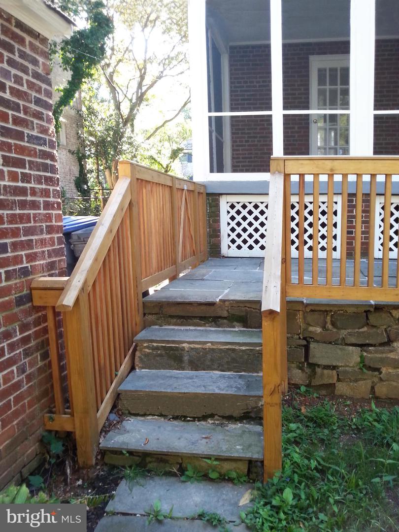 3130 38TH ST NW, WASHINGTON, District Of Columbia 20016, 3 Bedrooms Bedrooms, ,2 BathroomsBathrooms,Residential,For sale,3130 38TH ST NW,DCDC2184812 MLS # DCDC2184812