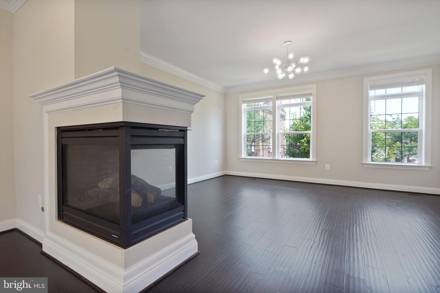 10603 LEGACY LN, FAIRFAX, Virginia 22030, 3 Bedrooms Bedrooms, ,3 BathroomsBathrooms,Residential,For sale,10603 LEGACY LN,VAFC2006600 MLS # VAFC2006600