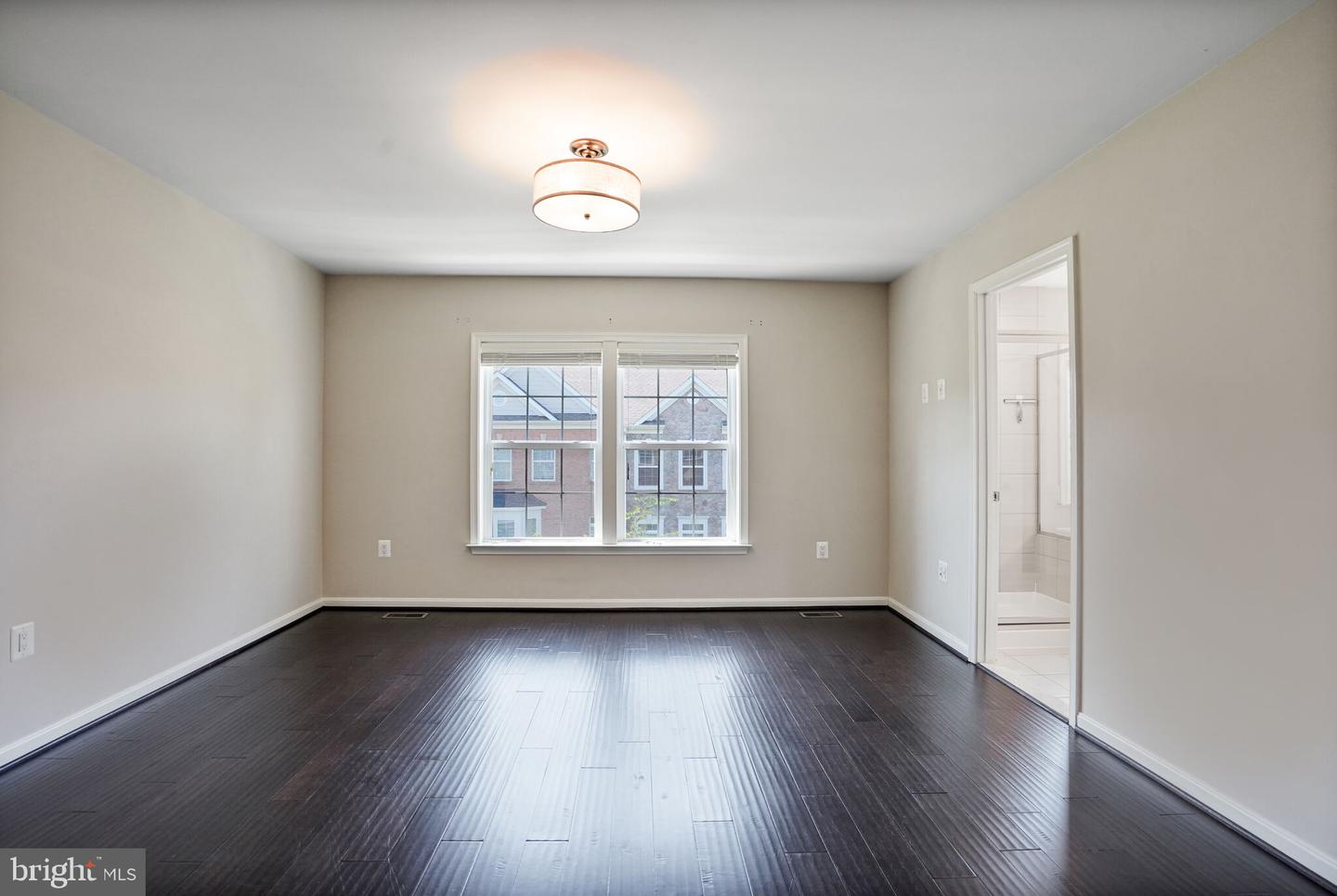 10603 LEGACY LN, FAIRFAX, Virginia 22030, 3 Bedrooms Bedrooms, ,3 BathroomsBathrooms,Residential,For sale,10603 LEGACY LN,VAFC2006600 MLS # VAFC2006600
