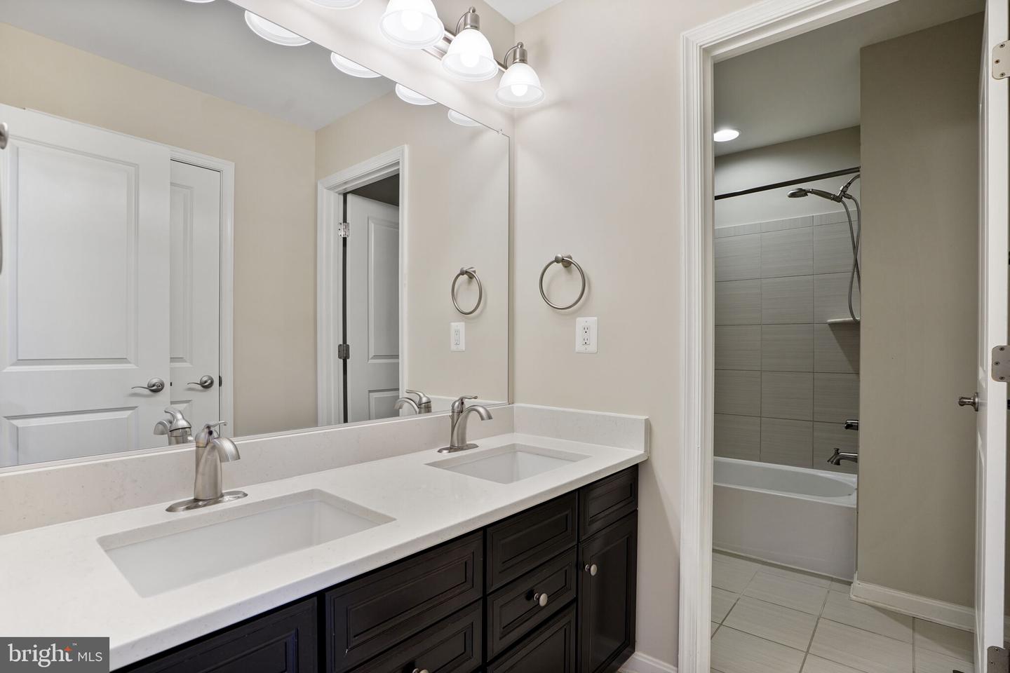 10603 LEGACY LN, FAIRFAX, Virginia 22030, 3 Bedrooms Bedrooms, ,3 BathroomsBathrooms,Residential,For sale,10603 LEGACY LN,VAFC2006600 MLS # VAFC2006600