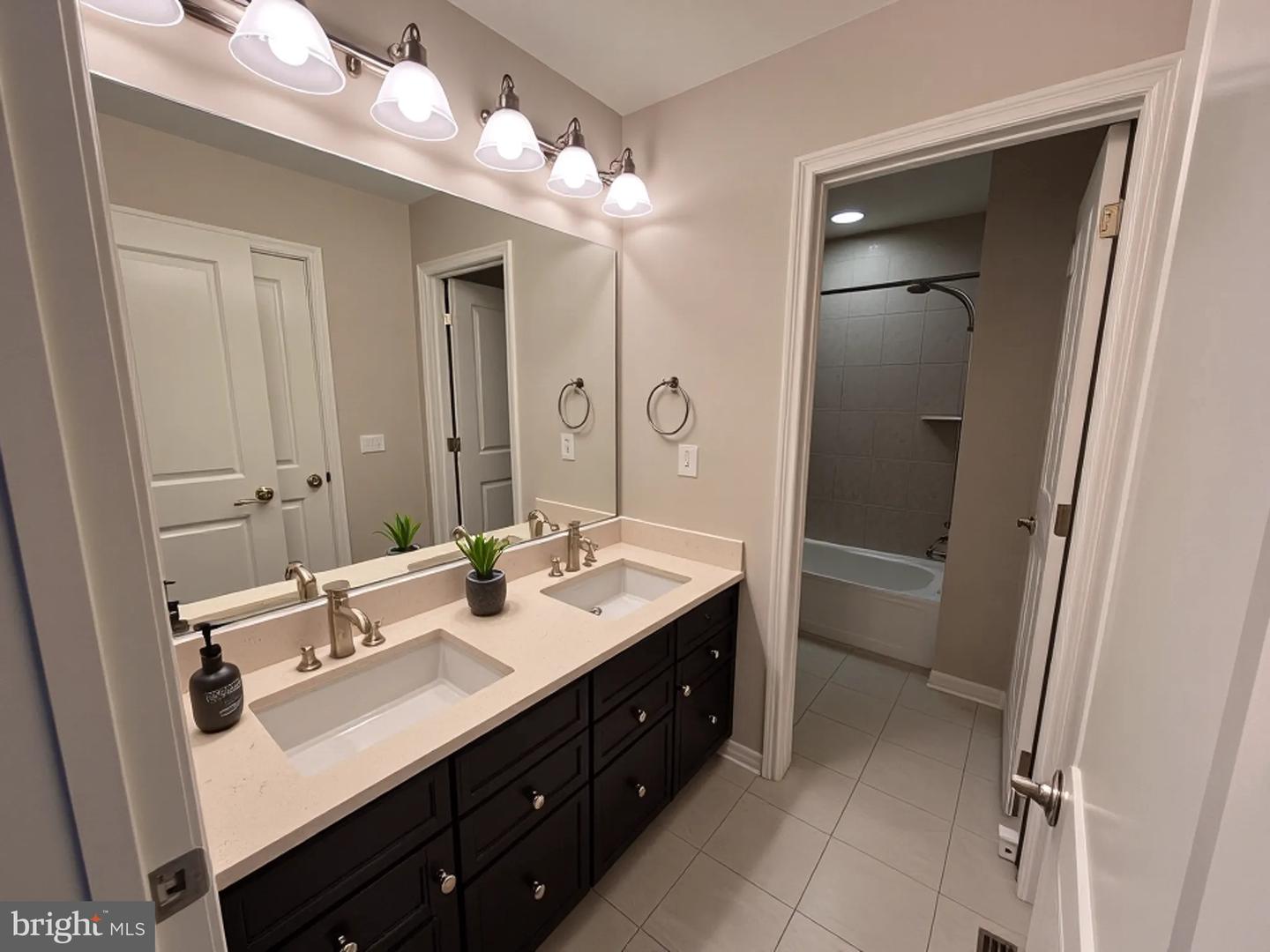 10603 LEGACY LN, FAIRFAX, Virginia 22030, 3 Bedrooms Bedrooms, ,3 BathroomsBathrooms,Residential,For sale,10603 LEGACY LN,VAFC2006600 MLS # VAFC2006600