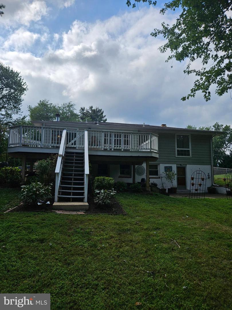 2653 BOWLING GREEN DR, VIENNA, Virginia 22180, 4 Bedrooms Bedrooms, ,3 BathroomsBathrooms,Residential,For sale,2653 BOWLING GREEN DR,VAFX2262252 MLS # VAFX2262252