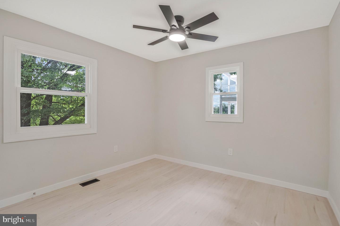 14103 ESSEX DR, WOODBRIDGE, Virginia 22191, 5 Bedrooms Bedrooms, ,2 BathroomsBathrooms,Residential,For sale,14103 ESSEX DR,VAPW2102034 MLS # VAPW2102034