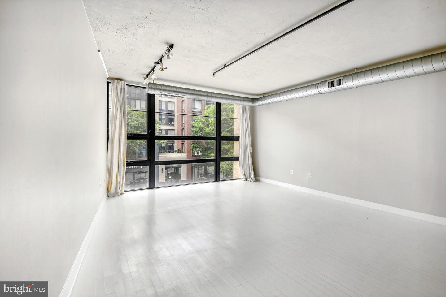2125 14TH ST NW #319, WASHINGTON, District Of Columbia 20009, 1 Bedroom Bedrooms, ,1 BathroomBathrooms,Residential,For sale,2125 14TH ST NW #319,DCDC2216058 MLS # DCDC2216058