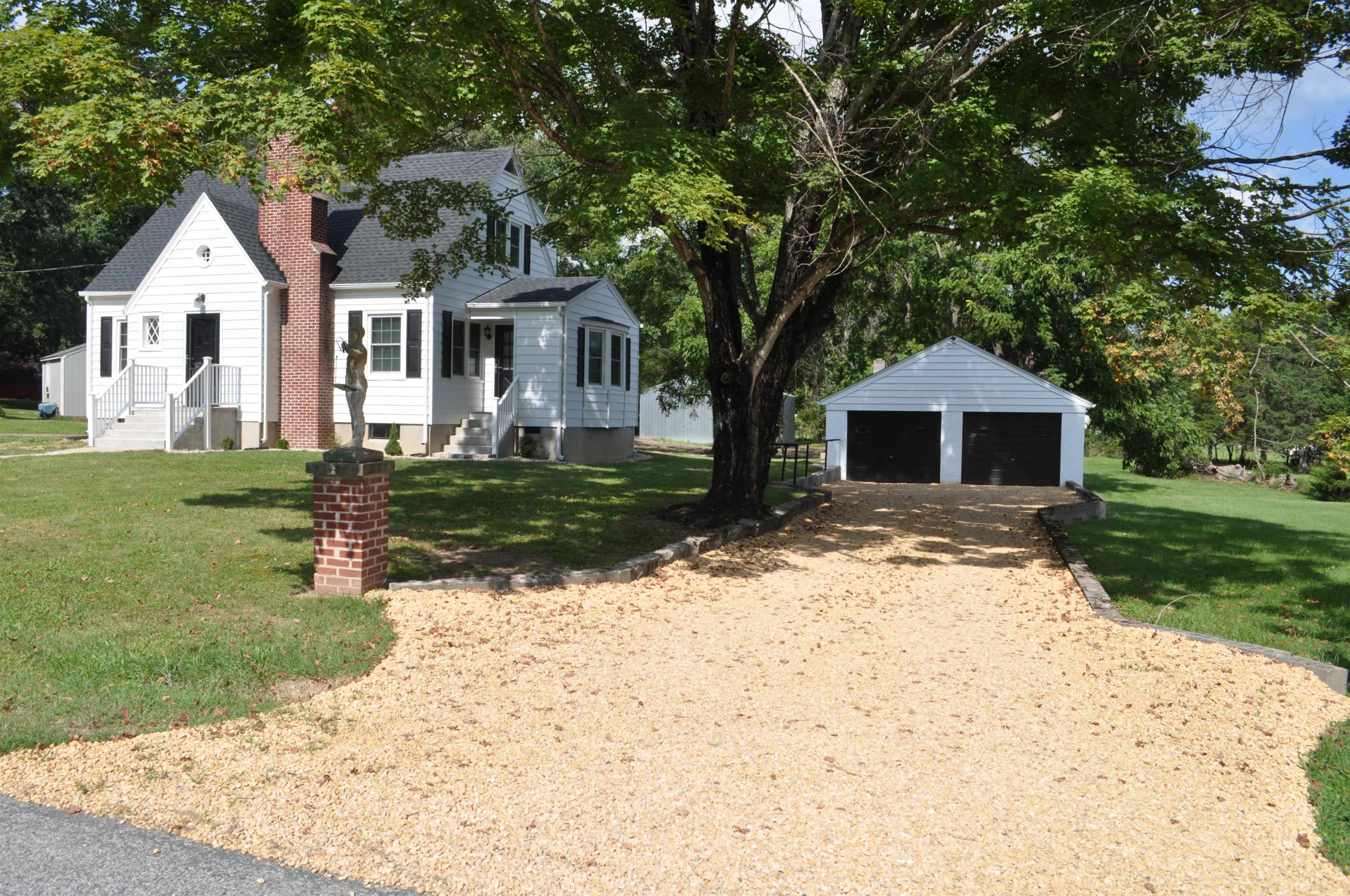 135 N CENTRAL AVE, CRAIGSVILLE, Virginia 24430, 3 Bedrooms Bedrooms, ,2 BathroomsBathrooms,Residential,135 N CENTRAL AVE,668266 MLS # 668266