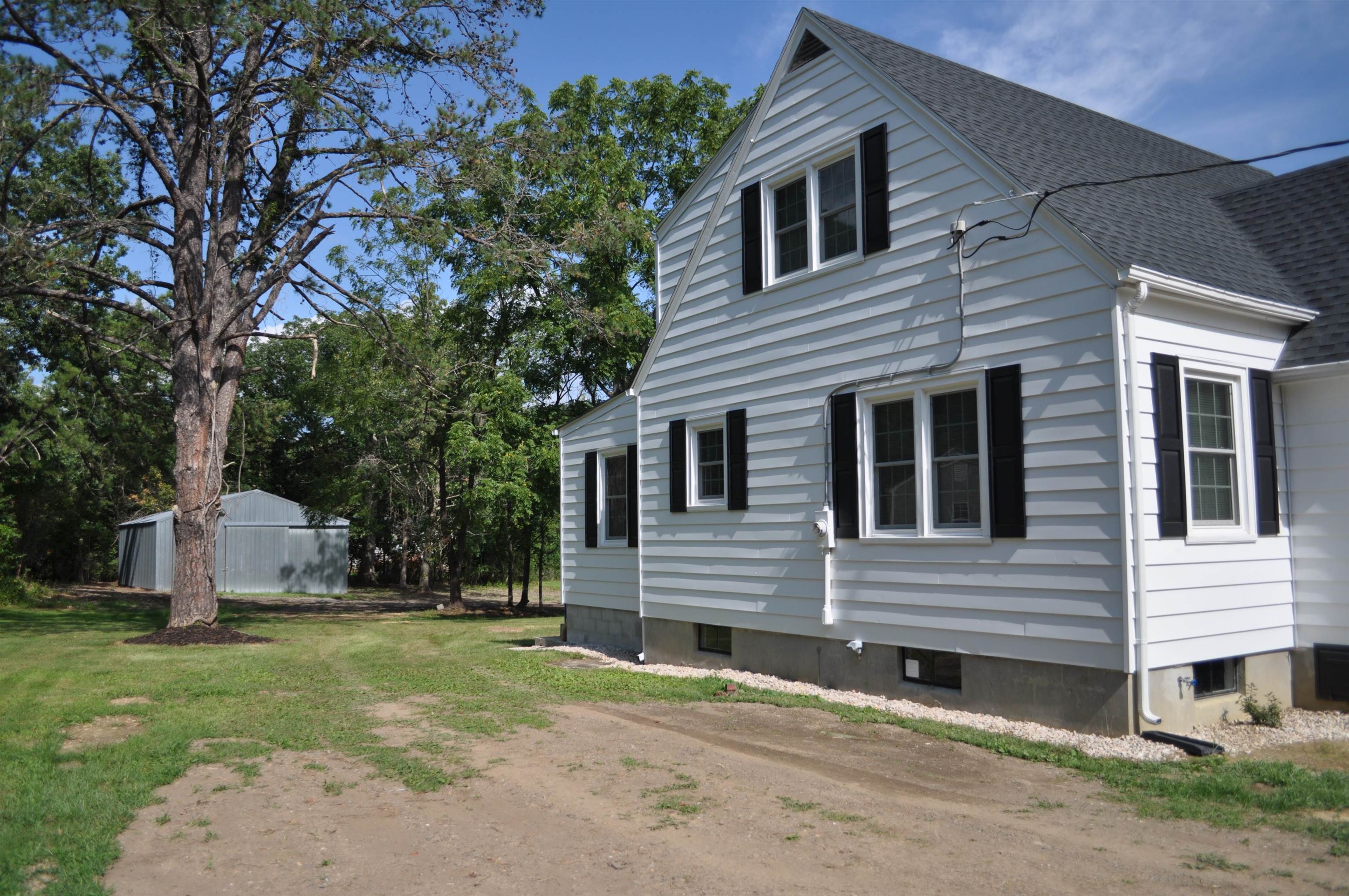 135 N CENTRAL AVE, CRAIGSVILLE, Virginia 24430, 3 Bedrooms Bedrooms, ,2 BathroomsBathrooms,Residential,135 N CENTRAL AVE,668266 MLS # 668266