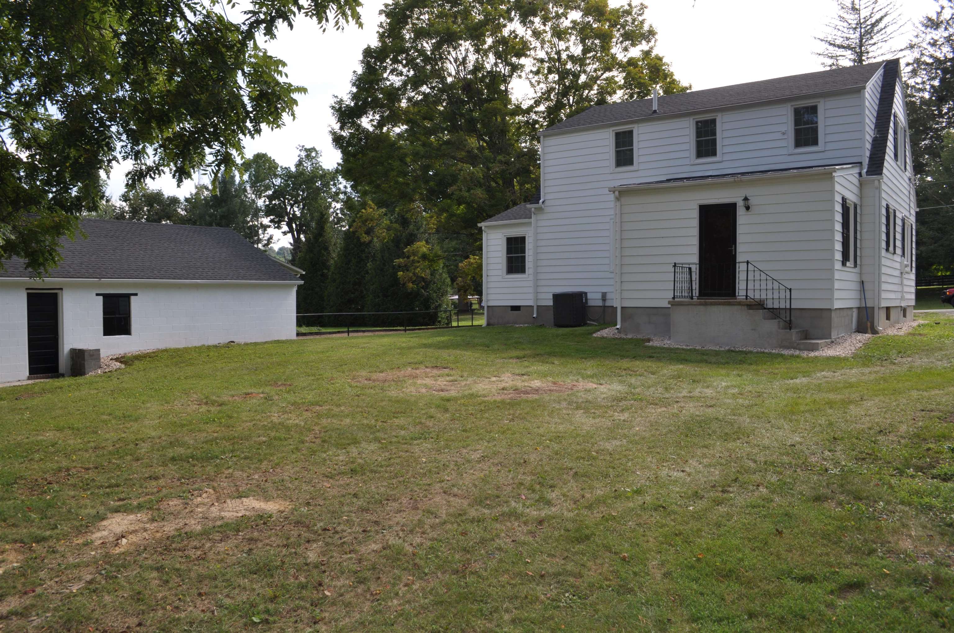 135 N CENTRAL AVE, CRAIGSVILLE, Virginia 24430, 3 Bedrooms Bedrooms, ,2 BathroomsBathrooms,Residential,135 N CENTRAL AVE,668266 MLS # 668266