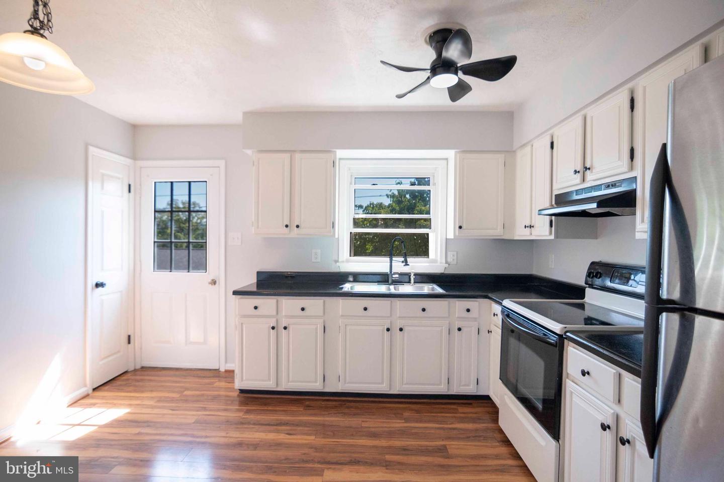 530 POW MORR DR, FRONT ROYAL, Virginia 22630, 2 Bedrooms Bedrooms, ,2 BathroomsBathrooms,Residential,For sale,530 POW MORR DR,VAWR2012072 MLS # VAWR2012072