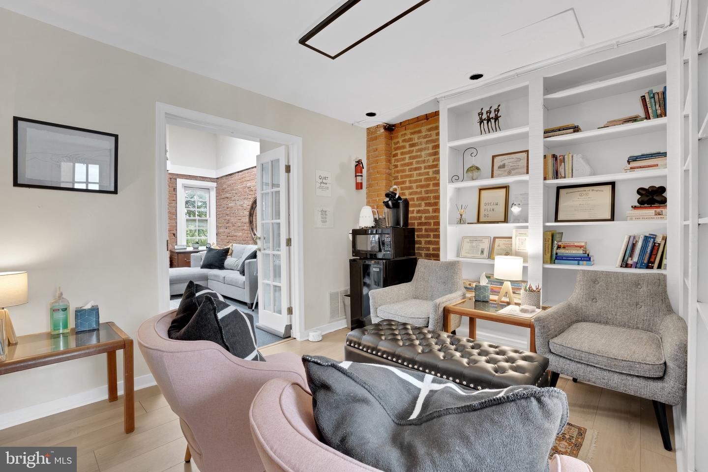 117 S SAINT ASAPH ST, ALEXANDRIA, Virginia 22314, 5 Bedrooms Bedrooms, ,3 BathroomsBathrooms,Residential,For sale,117 S SAINT ASAPH ST,VAAX2048788 MLS # VAAX2048788