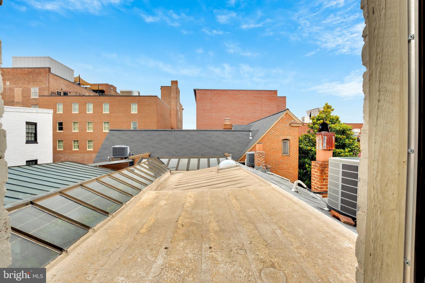 117 S SAINT ASAPH ST, ALEXANDRIA, Virginia 22314, 5 Bedrooms Bedrooms, ,3 BathroomsBathrooms,Residential,For sale,117 S SAINT ASAPH ST,VAAX2048788 MLS # VAAX2048788