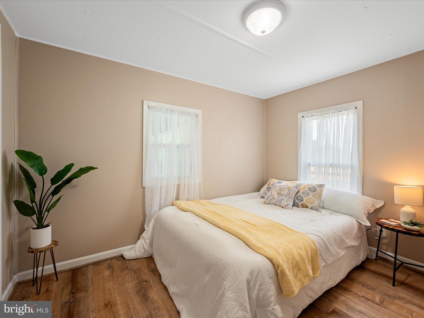 2757 E LEE HWY, NEW MARKET, Virginia 22844, 3 Bedrooms Bedrooms, ,3 BathroomsBathrooms,Residential,For sale,2757 E LEE HWY,VASH2012310 MLS # VASH2012310