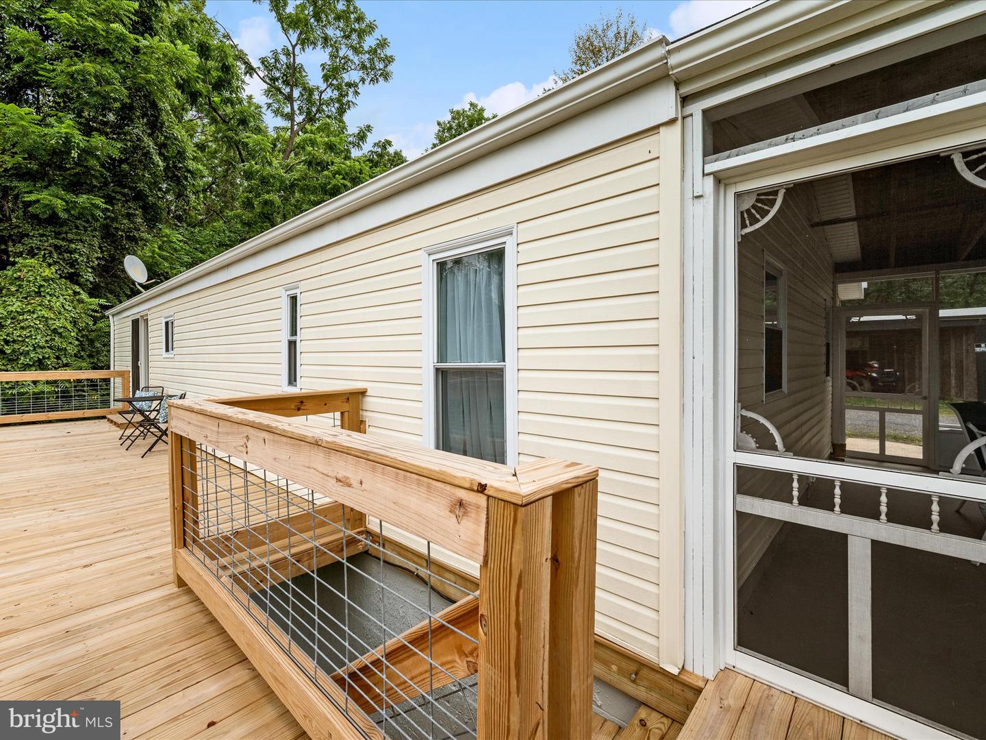 2757 E LEE HWY, NEW MARKET, Virginia 22844, 3 Bedrooms Bedrooms, ,3 BathroomsBathrooms,Residential,For sale,2757 E LEE HWY,VASH2012310 MLS # VASH2012310