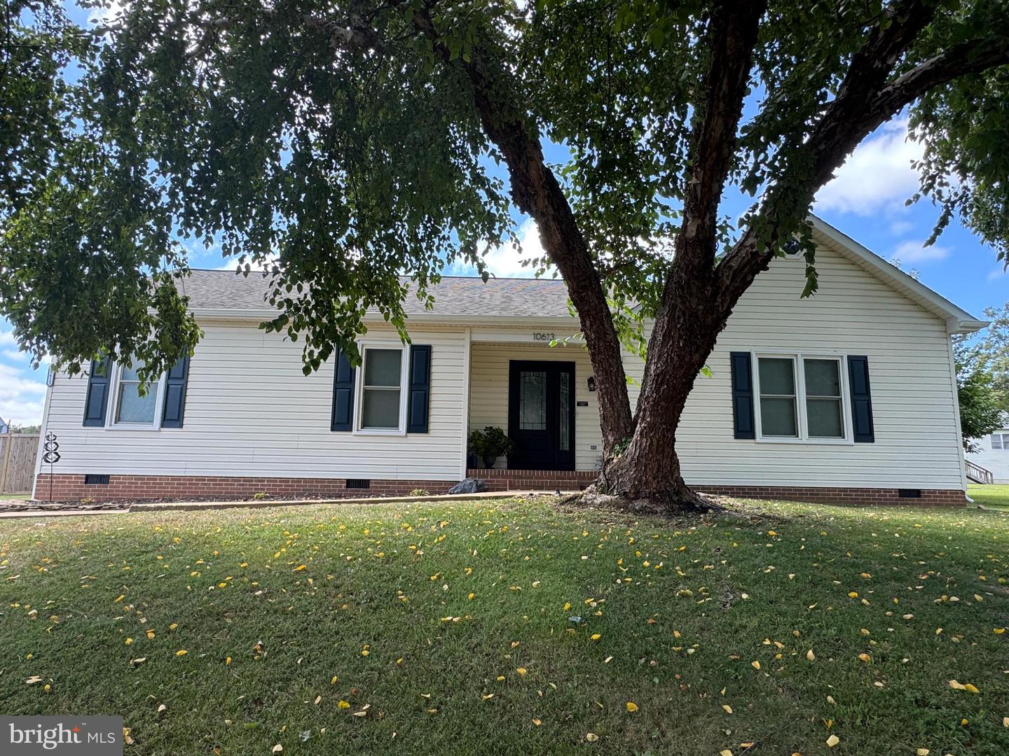 10613 HEATHER GREENS CIR, SPOTSYLVANIA, Virginia 22553, 3 Bedrooms Bedrooms, 5 Rooms Rooms,2 BathroomsBathrooms,Residential,For sale,10613 HEATHER GREENS CIR,VASP2035816 MLS # VASP2035816