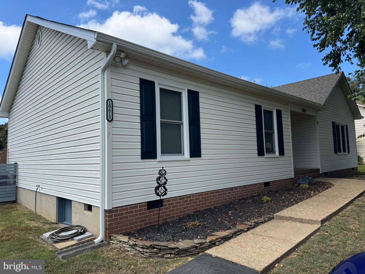 10613 HEATHER GREENS CIR, SPOTSYLVANIA, Virginia 22553, 3 Bedrooms Bedrooms, 5 Rooms Rooms,2 BathroomsBathrooms,Residential,For sale,10613 HEATHER GREENS CIR,VASP2035816 MLS # VASP2035816