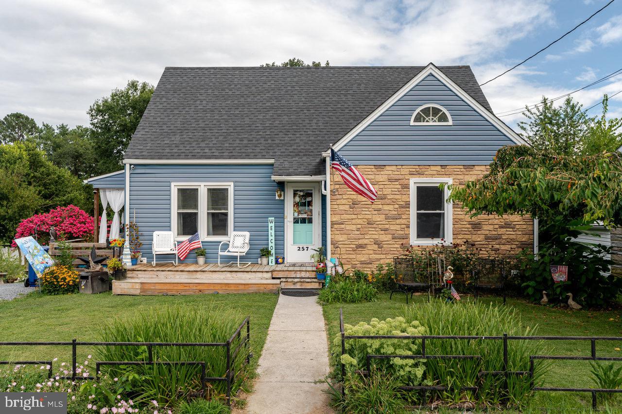 257 CENTER ST, TIMBERVILLE, Virginia 22853, 4 Bedrooms Bedrooms, ,1 BathroomBathrooms,Residential,For sale,257 CENTER ST,VARO2002524 MLS # VARO2002524